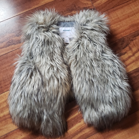 Faux fur 4t child's gray wolf vest SO SOFT & FUN Old Navy - Picture 7 of 7